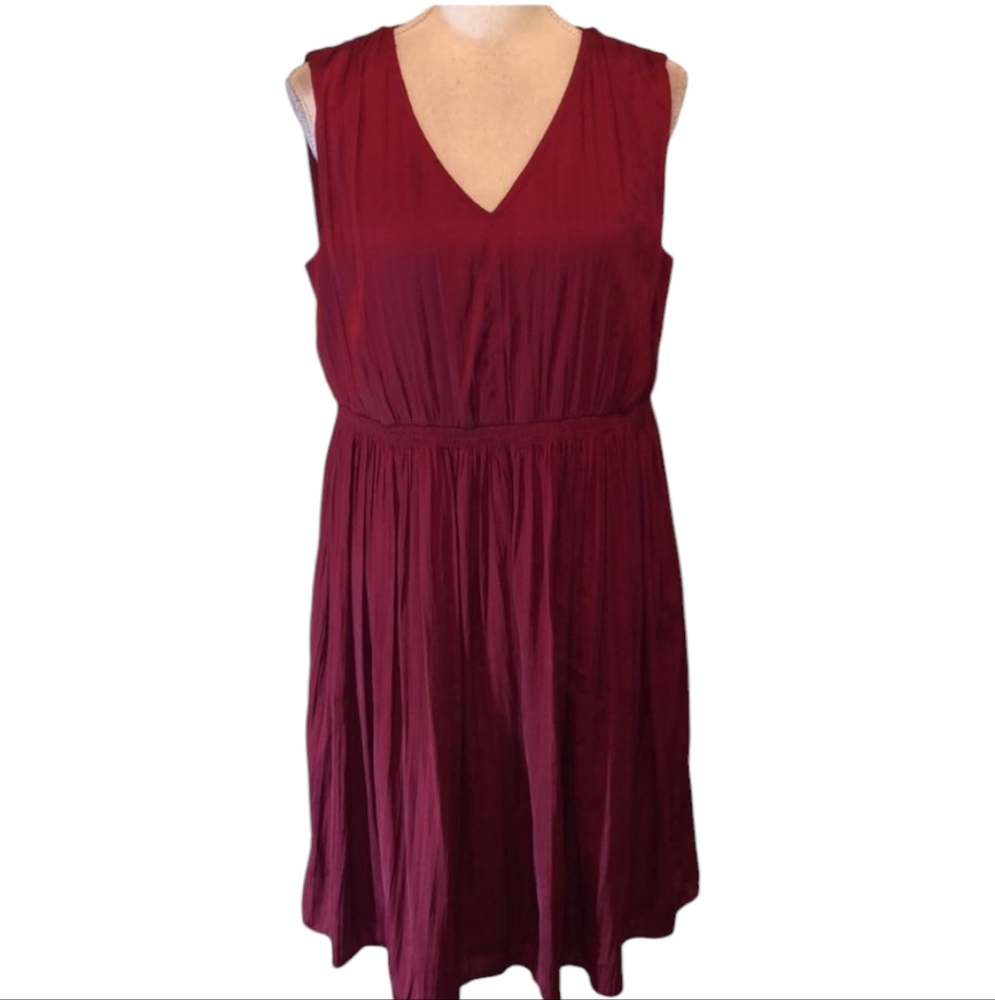 Simply Vera Vera Wang v neck smocked pleated midi dress S